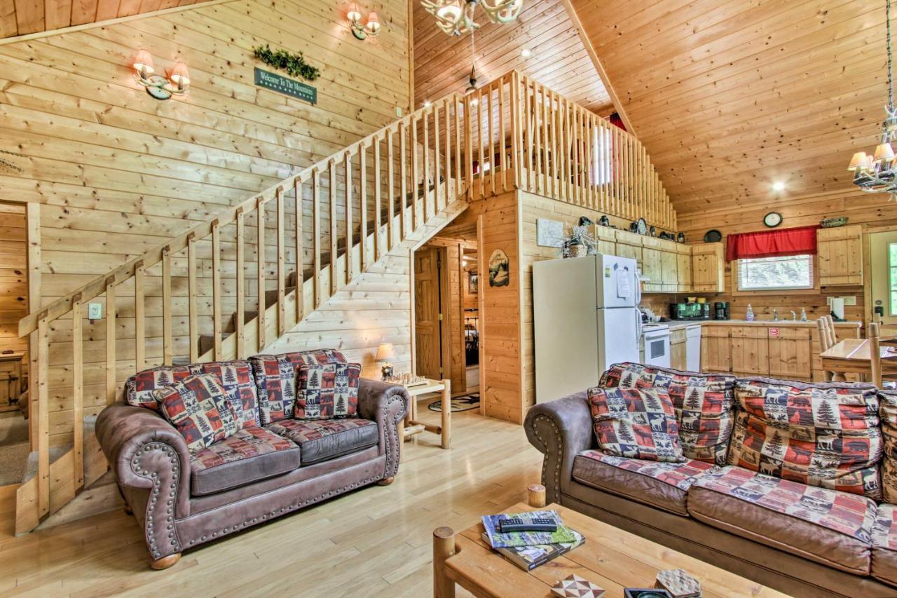 Cabin With Hot Tub And Deck About 12 Mi To Pigeon Forge! Севьервилл Экстерьер фото